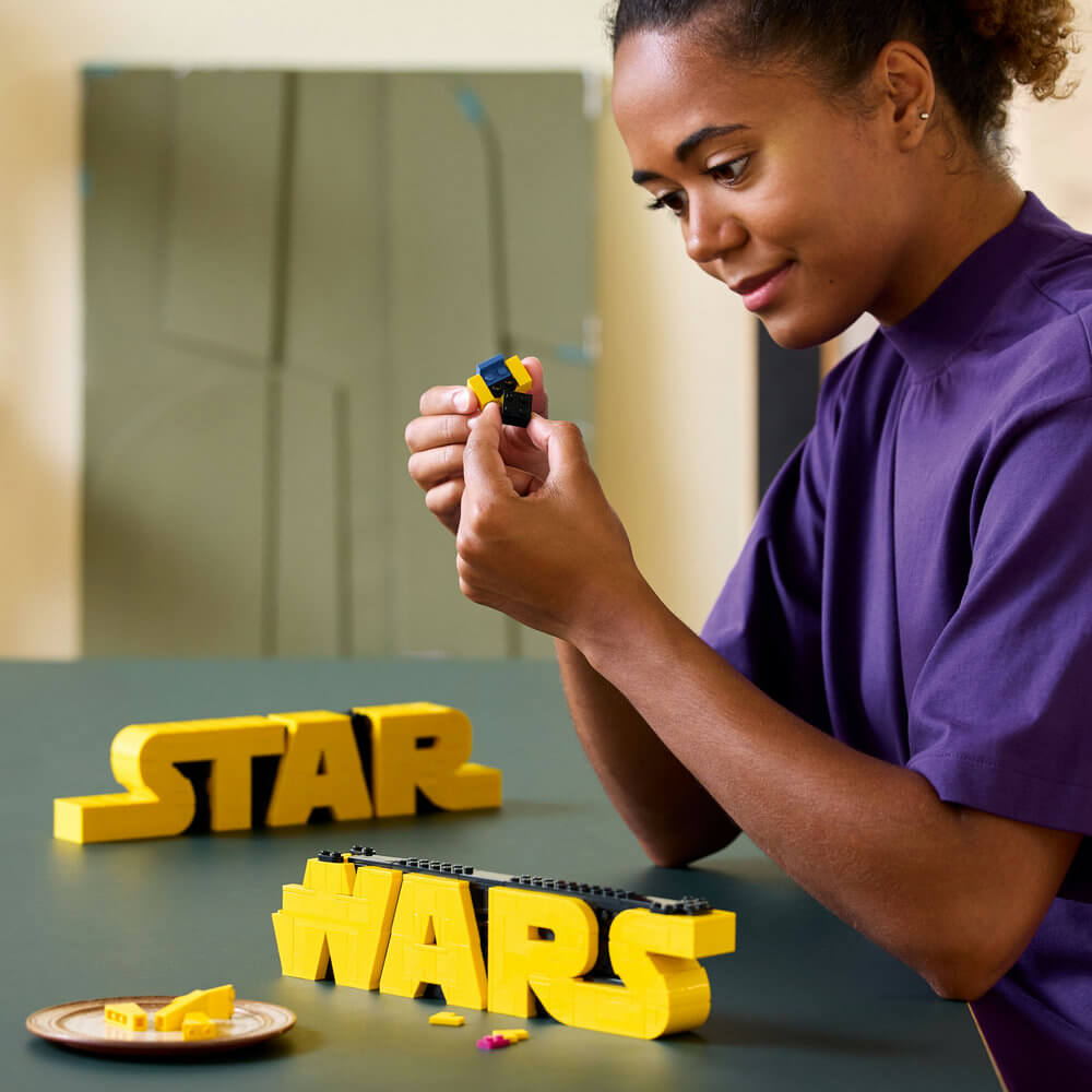 LEGO® Star Wars™ Brick-Built Star Wars Logo Sign 75407