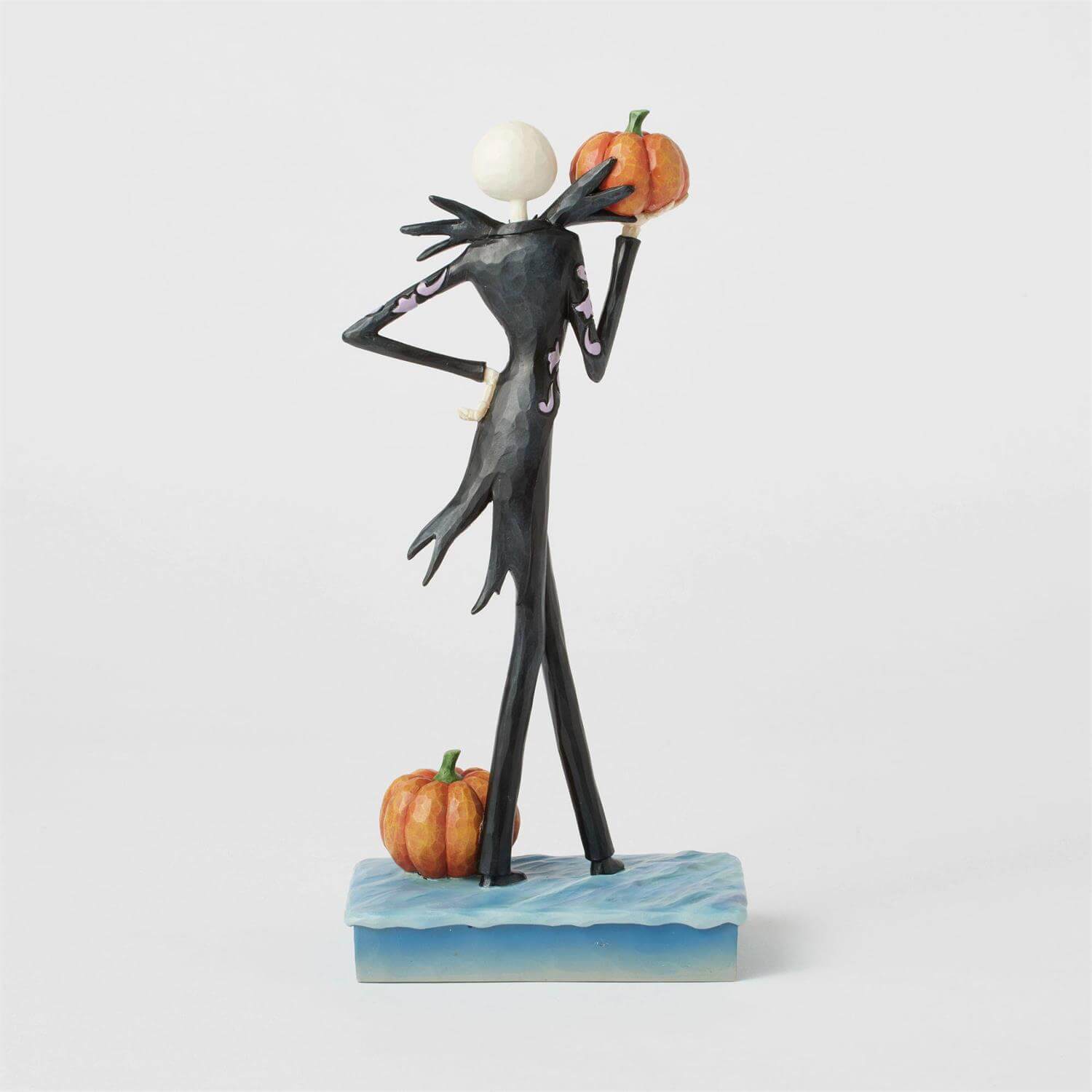 Jack Holding Pumpkin Figurine – Disney Showcase 