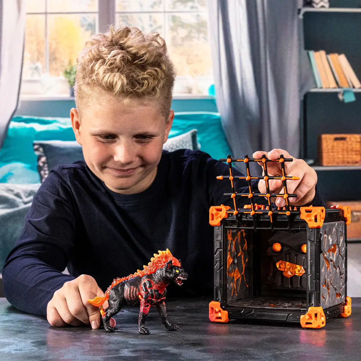 Schleich Eldrador BattleCave Lava Hyena Playset
