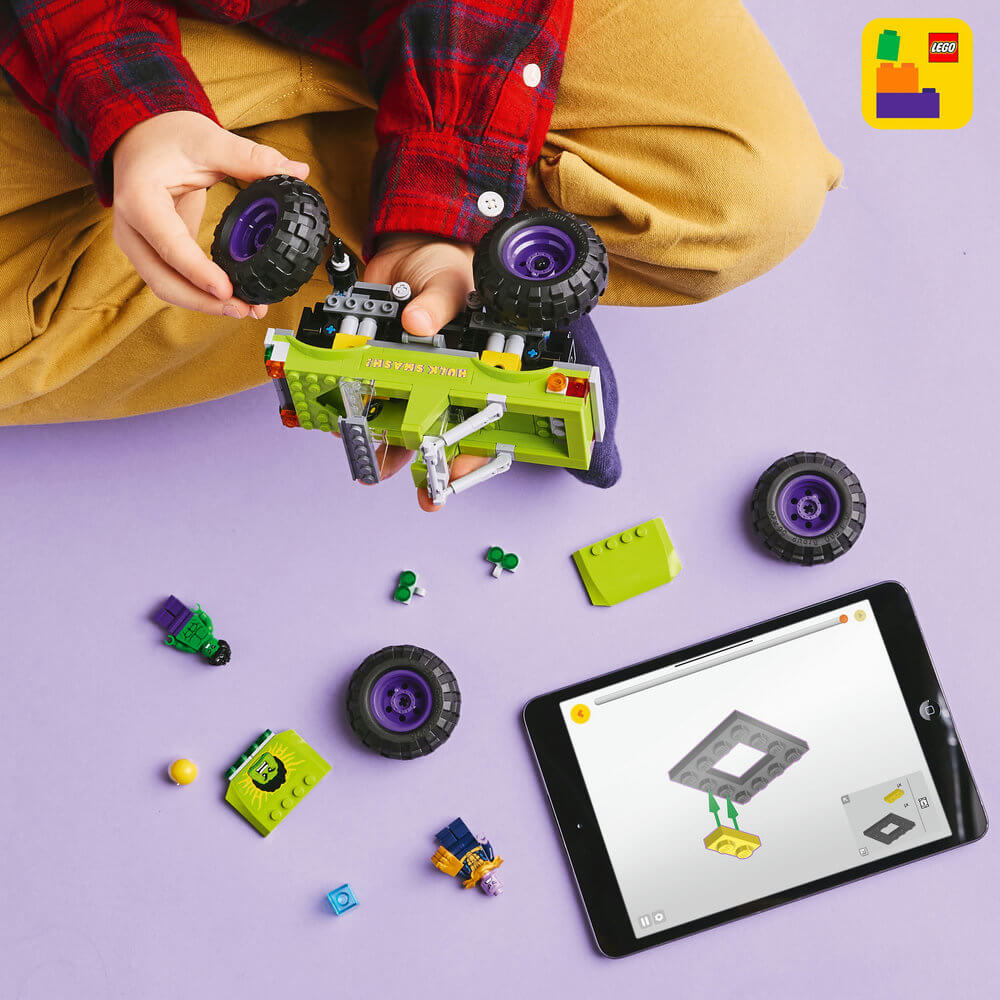 LEGO® Marvel The Hulk Truck vs. Thanos 229 Piece Building Kit (76312)